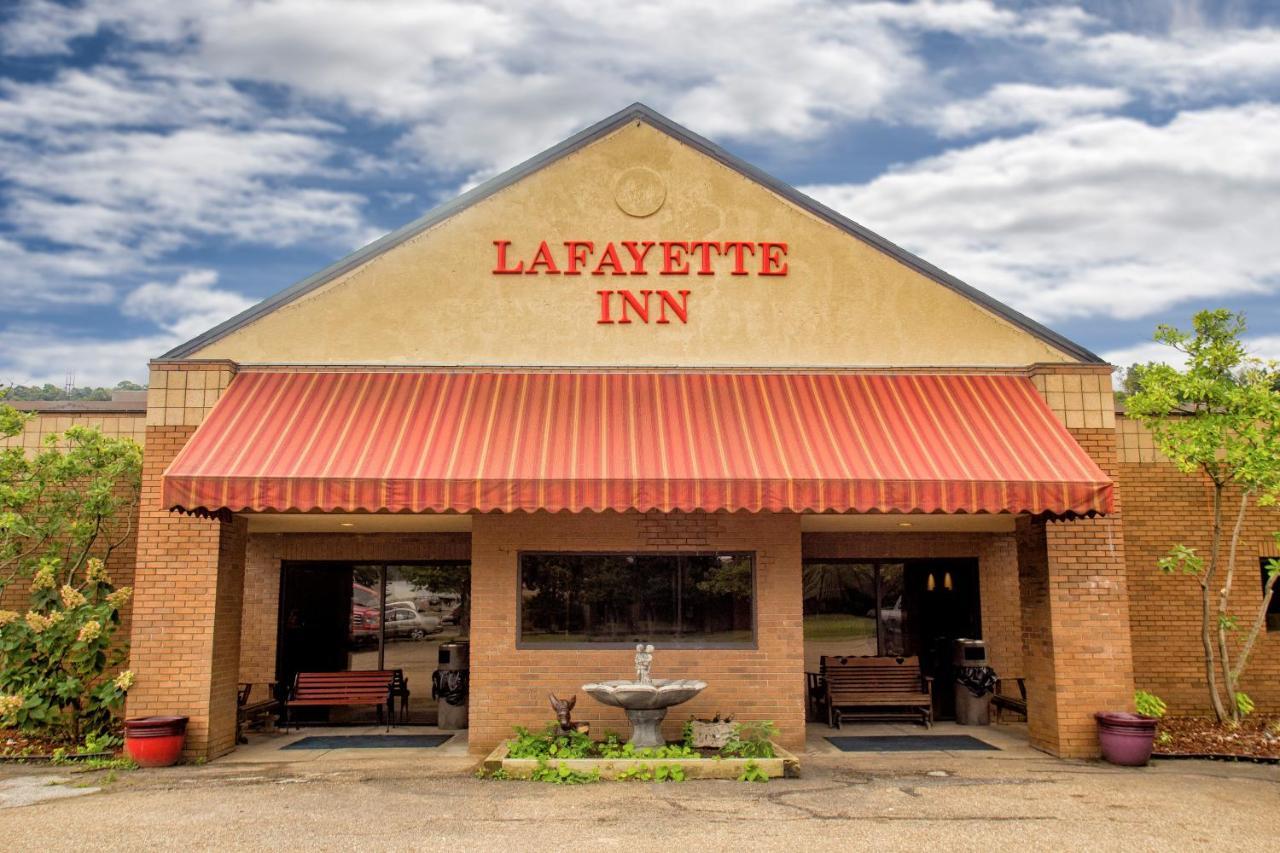 Lafayette Inn Moundsville Εξωτερικό φωτογραφία